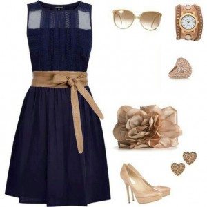 What shoes and jewelry to wear with navy blue dress